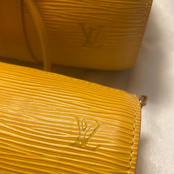 Sold on IG🔥Louis Vuitton Yellow epi papillon - Picture 3 of 4